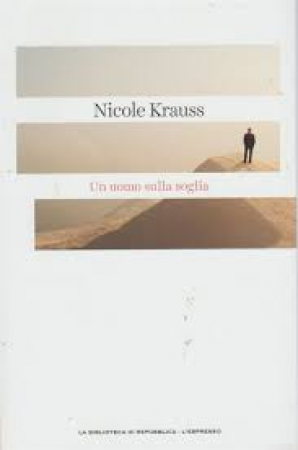 Un uomo sulla soglia